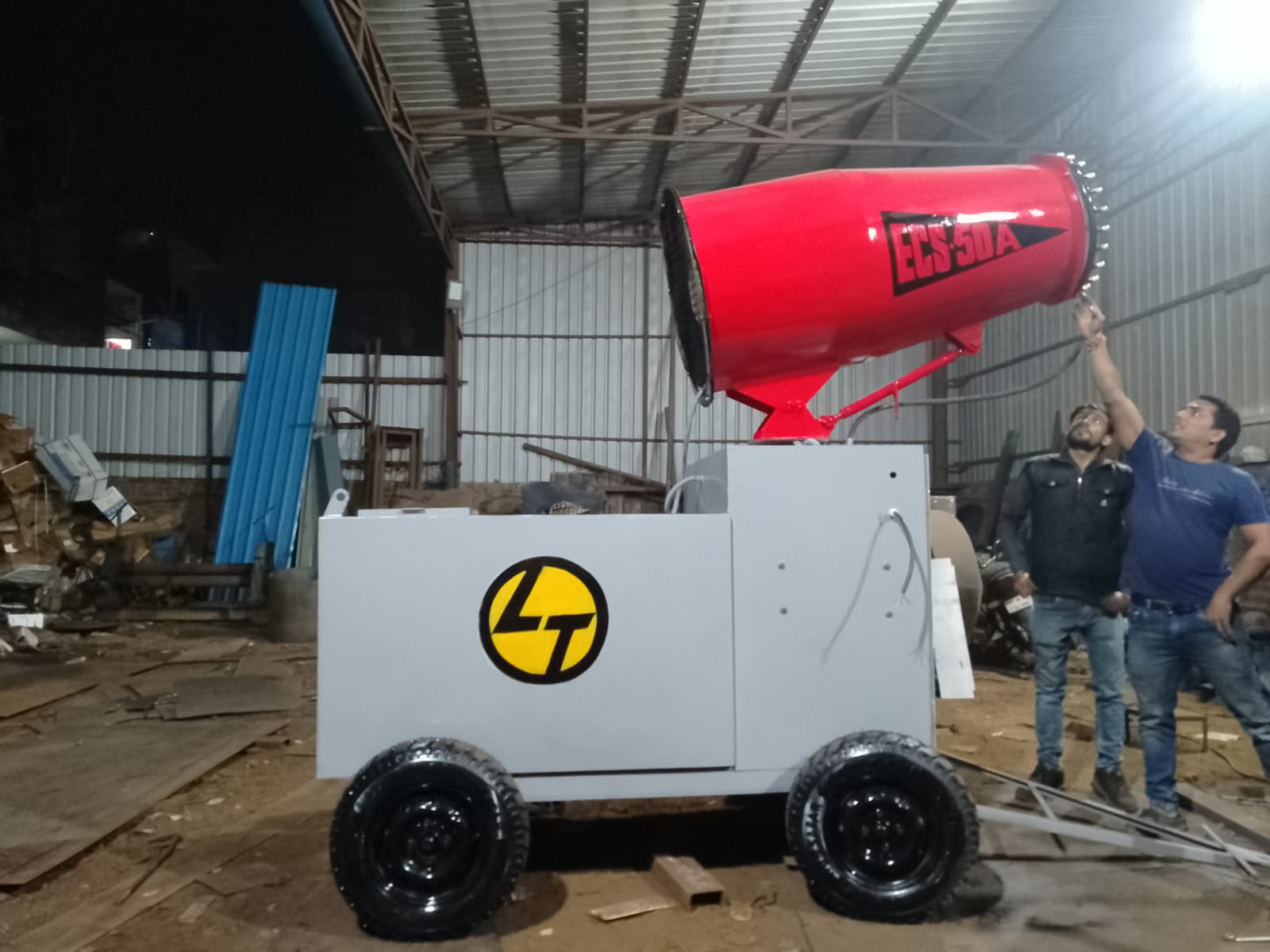 Anti Smog Gun — gallery image
