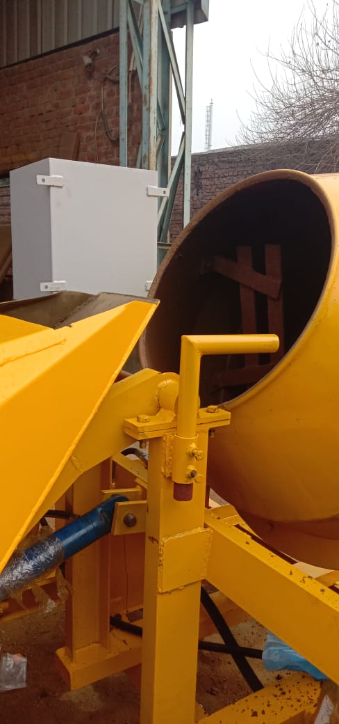 Hydraulic Concrete Mixer — gallery image