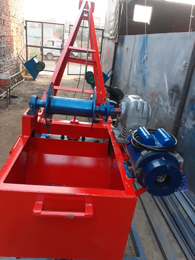 Monkey Lift / Material Hoist — gallery image