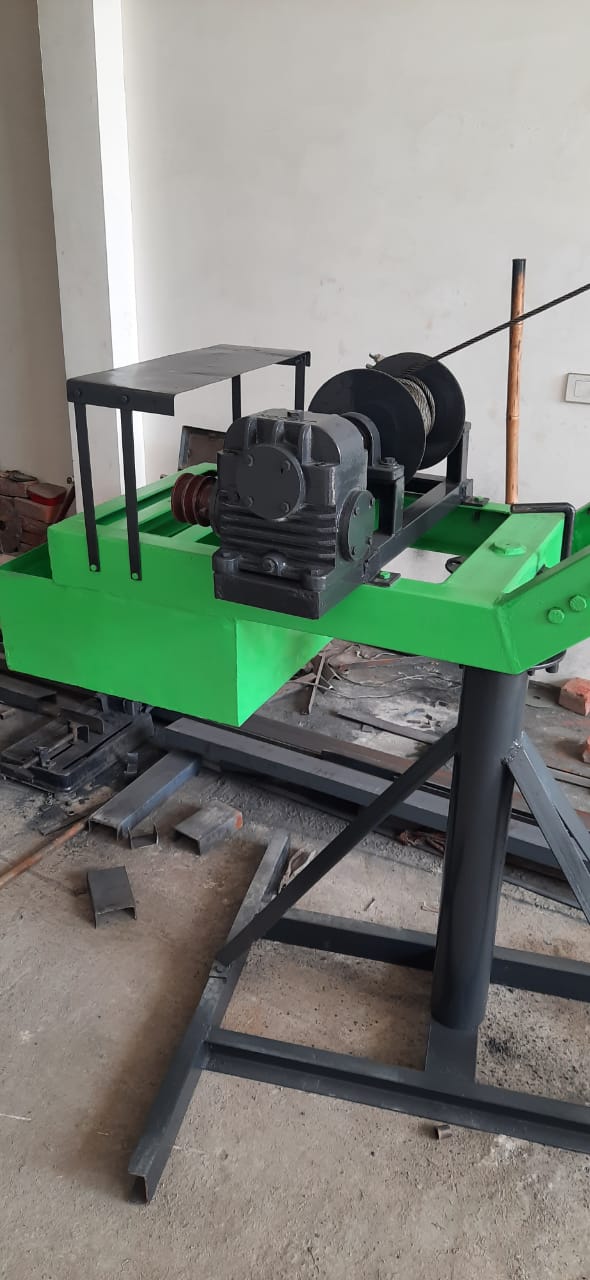 Monkey Lift / Material Hoist — gallery image